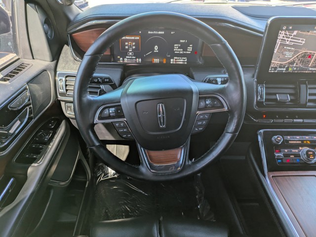 2021 Lincoln Navigator - Photo 13
