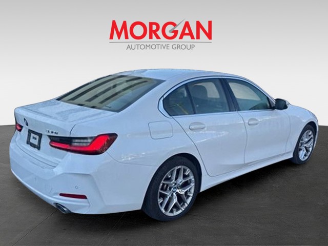 2025 BMW 3 Series - Photo 4