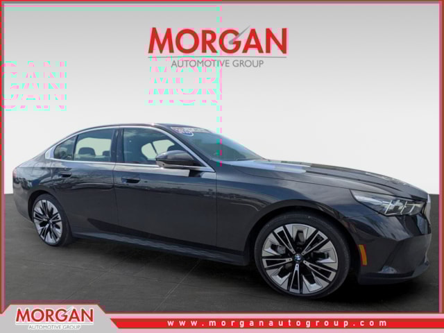 2025 BMW 5 Series 540i