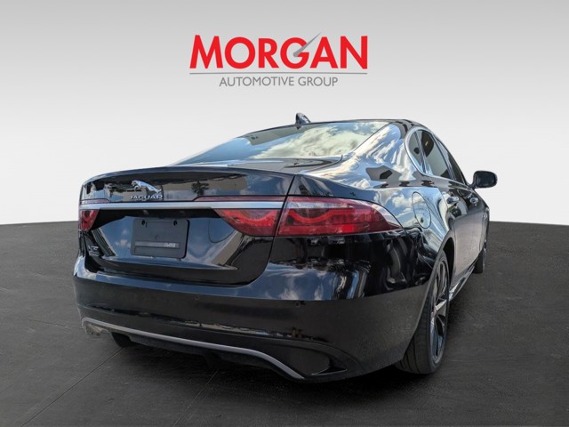 2023 Jaguar XF - Photo 4