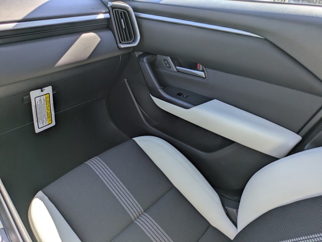 2026 Mazda CX-50 - Photo 14